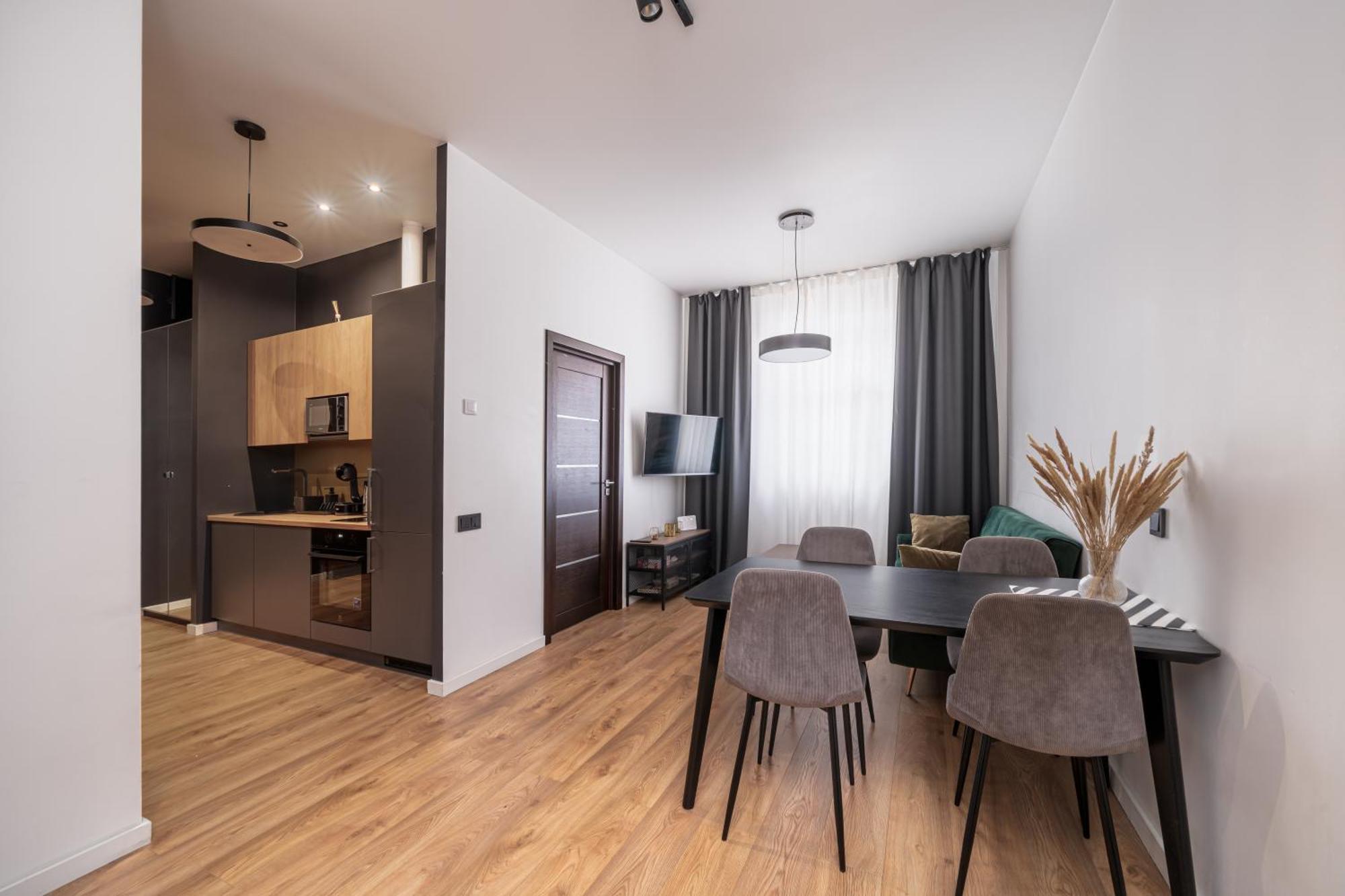 Lienes Iela Gem 1Br Apartment With Fireplace In Historic Unesco Center Riga Kültér fotó