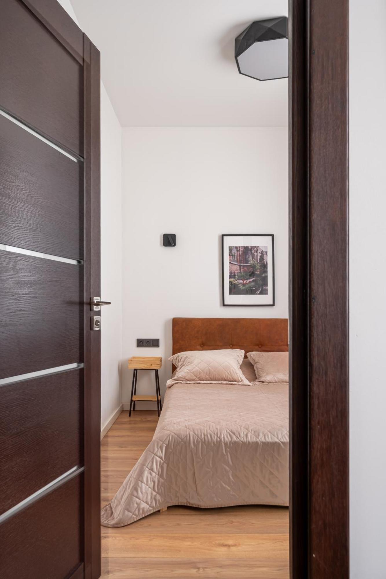 Lienes Iela Gem 1Br Apartment With Fireplace In Historic Unesco Center Riga Kültér fotó